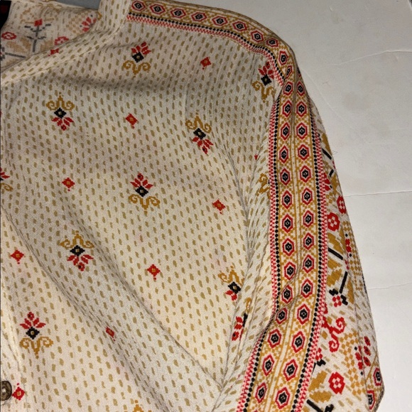 JUNIPER BRAND BEIGE RED MUSTARD YELLOW COLOR BLOUSE BEADED FACE DESIGN ON FRONT - Picture 4 of 16